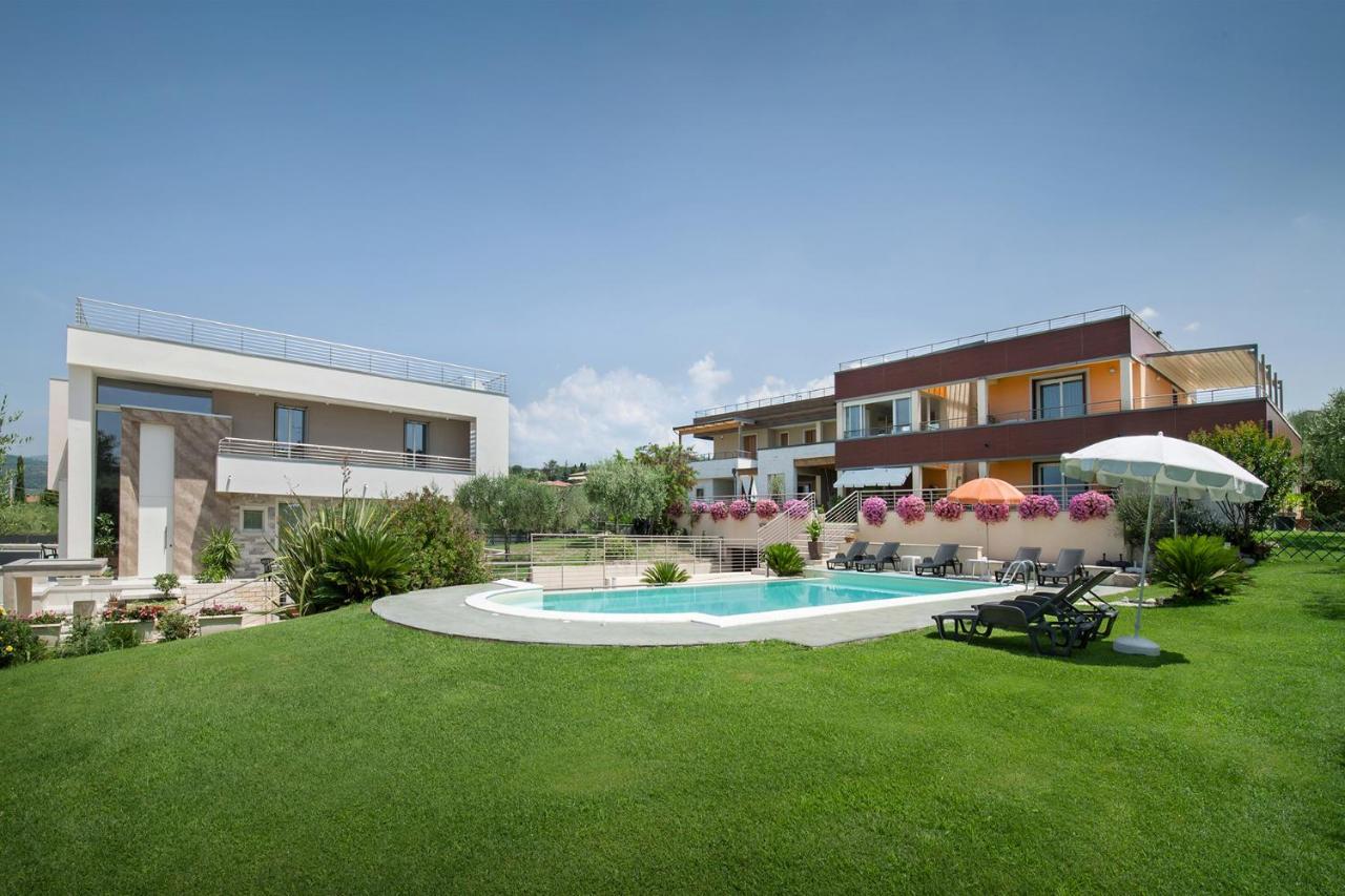Villa Aurora-Holiday Home Apt3 Bardolino Exterior photo